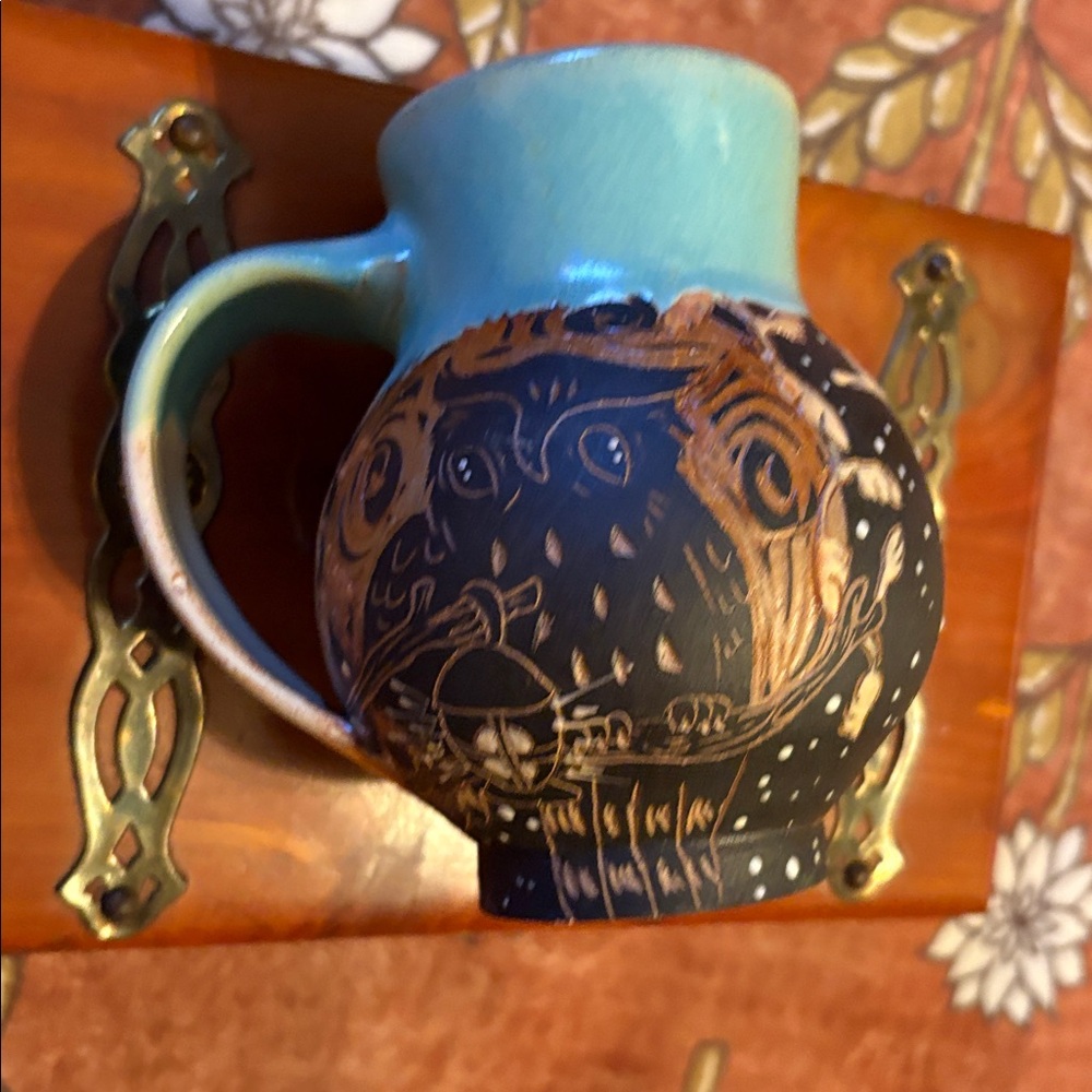 Like New Pitch Pine 24’ Handcrafted Ceramic Owl and Moon Mug - Picture 6 of 7